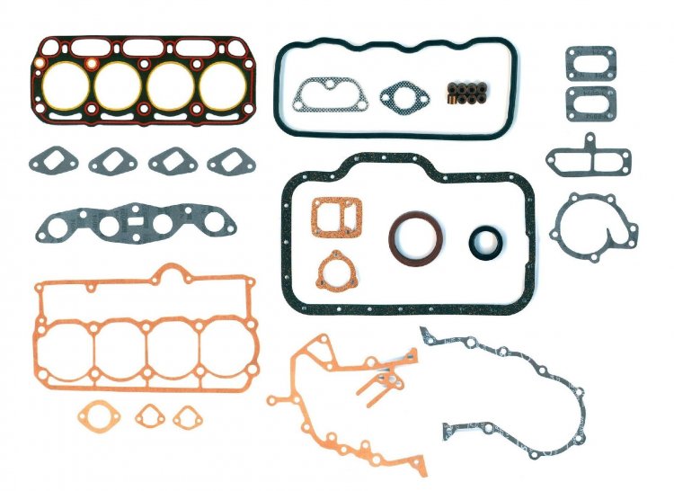 Case 284 with Mazda Gas Engine Gasket Set - Click Image to Close