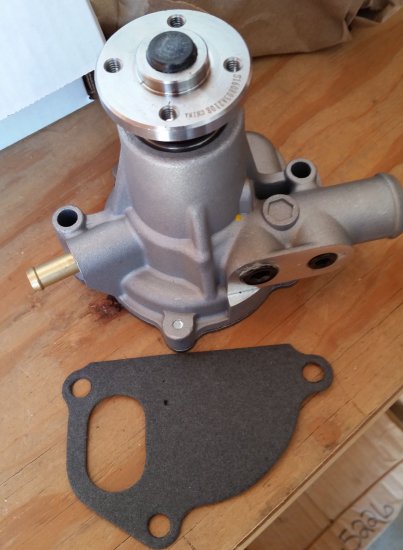 Yanmar Water Pump for 4TNE84 & 4TNE88 engines - Click Image to Close